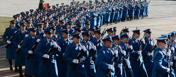 Српска почасна гарда дочекује председника Владимира Путина Српска почасна гарда дочекује председника Владимира Путина - Sputnik Србија