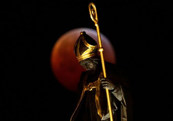 Супермесец у Бриселу - Sputnik Србија