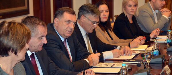 Милорад Додик на састанку са председницима парламентарних политичких странака из Републике Српске - Sputnik Србија