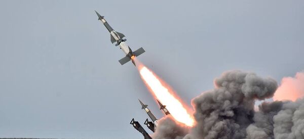 Lansiranje raketa na vojnim vežbama kopnenih snaga Ukrajine - Sputnik Srbija