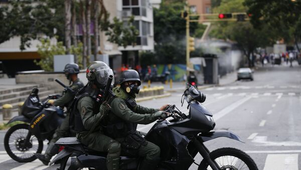 Nacionalna garda Venecuele na protestima protiv vlade u Karakasu - Sputnik Srbija