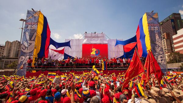 Predsednik Venecuele Nikolas Maduro na mitingu u Karakasu - Sputnik Srbija
