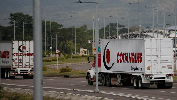 Камиони са хуманитарном помоћи за Венецуелу на граници Колумбије и Венецуеле - Sputnik Србија