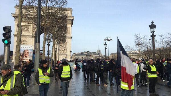 Protesti Žutih prsluka u Parizu - Sputnik Srbija