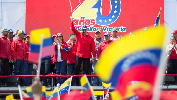 Присталице председника Венецуеле Николаса Мадура на митингу подршке у Каракасу - Sputnik Србија