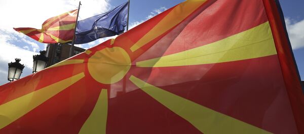 Podizanje zastave NATO u Skoplju Podizanje zastave NATO u Skoplju - Sputnik Srbija