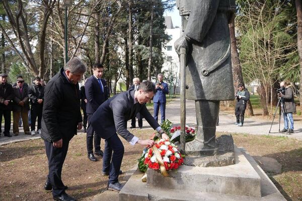 Полагање венаца у Карађорђевом парку у Подгорици - Sputnik Србија