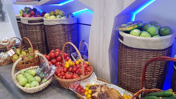 Mnogi regioni su predstavili svoje prehrambene proizvode - Sputnik Srbija