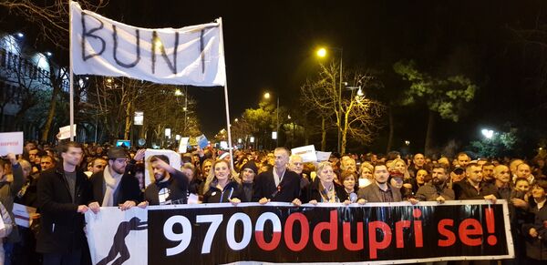 Građanski protest u Podgorici pod sloganom “97.000 odupri se”. - Sputnik Srbija