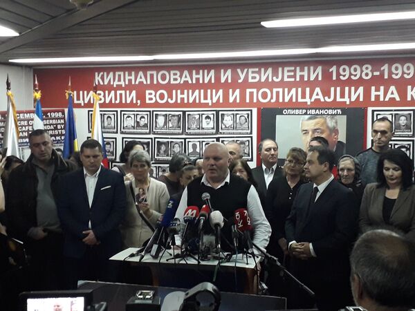 Симо Спасић, председник Удружења породица киднапованих и убијених на КиМ Симо Спасић, председник Удружења породица киднапованих и убијених на КиМ - Sputnik Србија