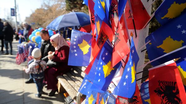 Заставе Албаније и Косова у Приштини - Sputnik Србија