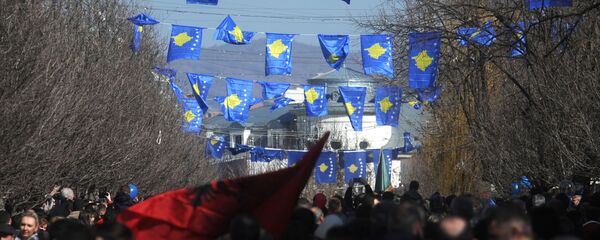 Заставе Албаније и Косова у Приштини - Sputnik Србија