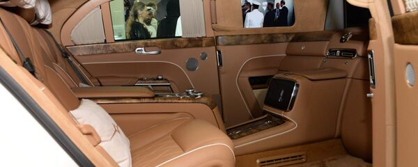 Limuzina Aurus - Sputnik Srbija
