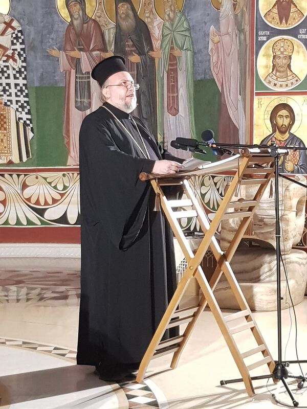 Velibor Džomić: Već punih 15 godina se vješto plasira priča o navodnoj promjeni stava SPC o Kosovu i Metohiji Velibor Džomić: Već punih 15 godina se vješto plasira priča o navodnoj promjeni stava SPC o Kosovu i Metohiji - Sputnik Srbija