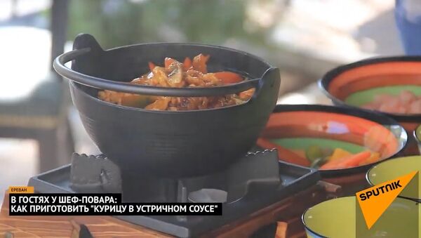 Piletina u sosu od ostriga - Sputnik Srbija