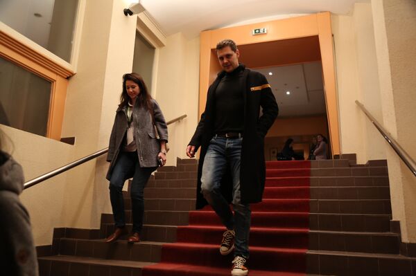 Милош Биковић стиже на премијеру Милош Биковић стиже на премијеру - Sputnik Србија