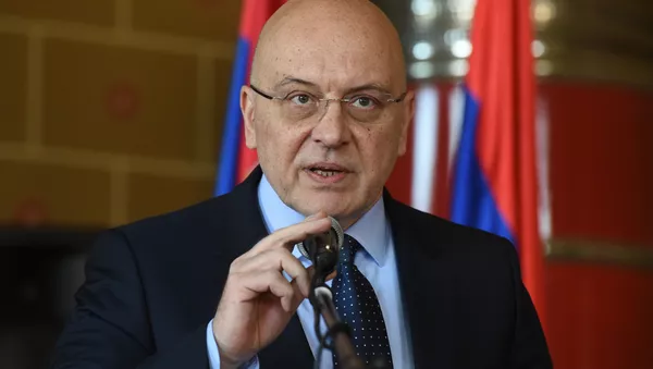 Vladan Vukosavljević: Jedino narod utemeljene istorijske i kulturne samosvesti može da doprinese kvalitetu šire kulturne komunikacije - Sputnik Srbija