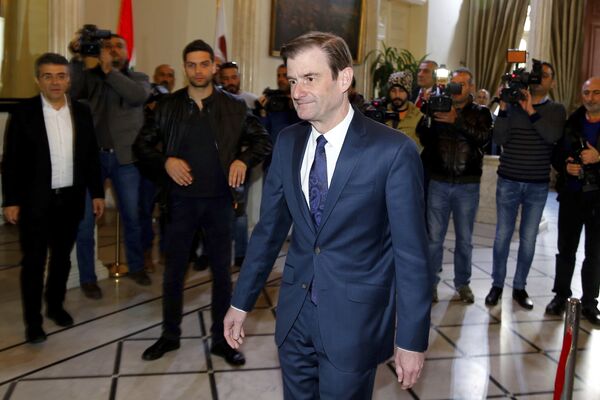 Америка спремна да одмери снаге са Русијом и Кином у Централној Азији Америка спремна да одмери снаге са Русијом и Кином у Централној Азији - Sputnik Србија