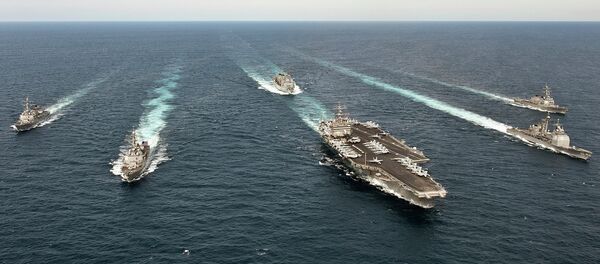 Ударна група америчког носача авиона Ентерпрајз плови Атлантским океаном - Sputnik Србија