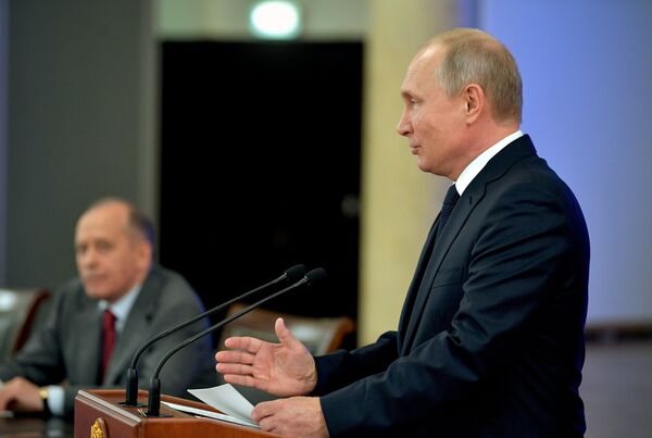 Путин открио шта је ФСБ сазнао о коронавирусу Путин открио шта је ФСБ сазнао о коронавирусу - Sputnik Србија