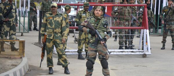 Индијски војници у Кашмиру - Sputnik Србија