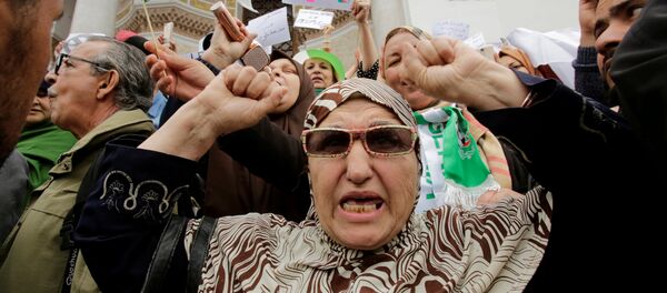 Протести у Алжиру - Sputnik Србија