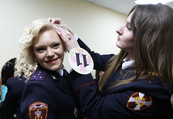 Priprema učesnica za finale takmičenja „Mis Ruske garde 2019“. - Sputnik Srbija