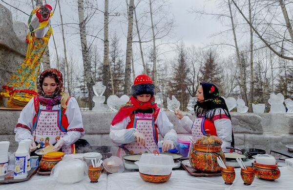 U Sibiru je proslavljena Maslenica U Sibiru je proslavljena Maslenica - Sputnik Srbija