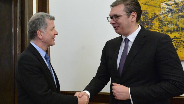 Aleksandar Vučić sa generalnim direktorom Forin Ofisa za politicka pitanja Ričardom Murom - Sputnik Srbija
