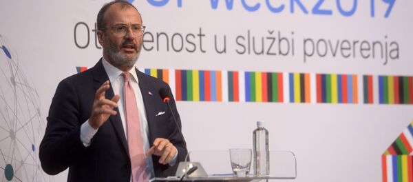 Сем Фабрици Сем Фабрици - Sputnik Србија