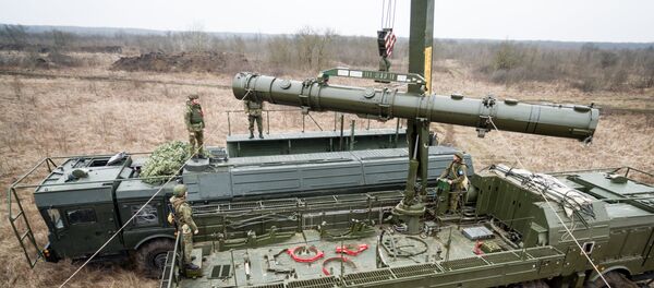 Припадници руске војске на војним вежбама тактичког ракетног система Искандер М у Краснодарском крају - Sputnik Србија