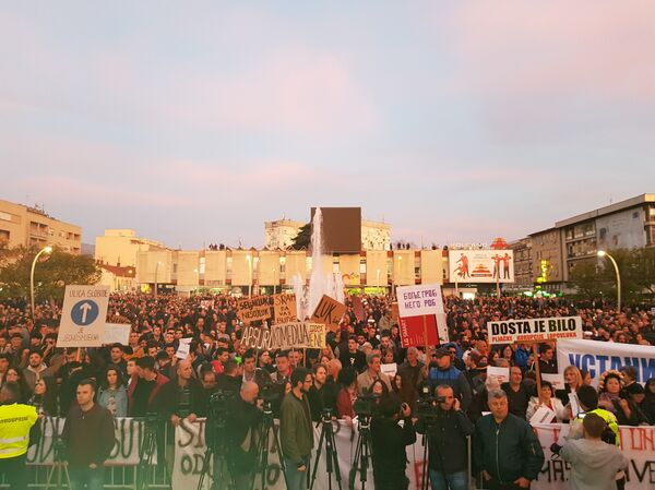 Велики протест у Подгорици „Одупри се 97.000“ - Sputnik Србија