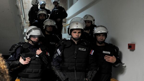 Policija u zgradi RTS-a - Sputnik Srbija