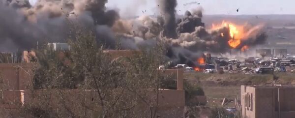 Žestoka bitka oko poslednjeg uporišta DAEŠ-a u Siriji Žestoka bitka oko poslednjeg uporišta DAEŠ-a u Siriji - Sputnik Srbija