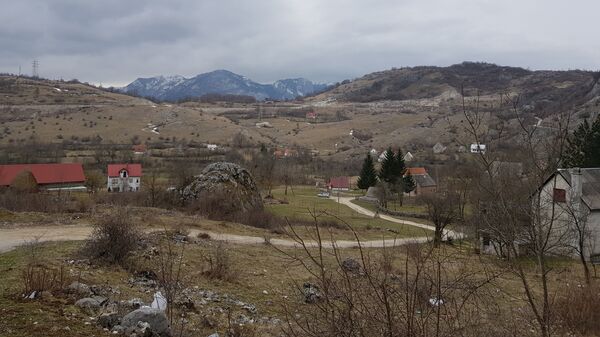Село Петњица у општини Шавник, одакле су Караџићи - Sputnik Србија