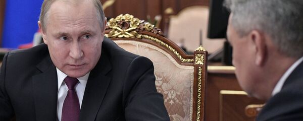 Vladimir Putin i Sergej Šojgu - Sputnik Srbija