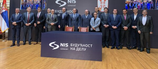 Потписивање Меморандума о сарадњи компаније НИС и Министарства здравља Републике Србије Потписивање Меморандума о сарадњи компаније НИС и Министарства здравља Републике Србије - Sputnik Србија