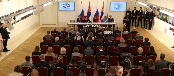 Potpisivanje sporazuma u Ruskom domu - Sputnik Srbija