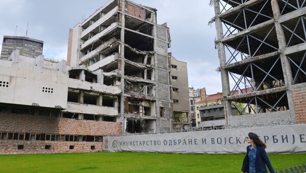 Bivša zgrada Ministarstva odbrane Srbije porušena u bombardovanju NATO-a 1999. - Sputnik Srbija