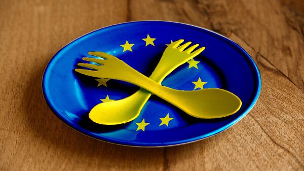 Plastični tanjirić EU - Sputnik Srbija