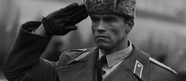 Американский актер Арнольд Шварценеггер во время съемок фильма Красная жара, 1988 год - Sputnik Србија