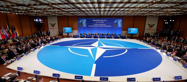 Амерички државни секретар Мајк Помпео говори на састанку НАТО-а у Вашингтону - Sputnik Србија