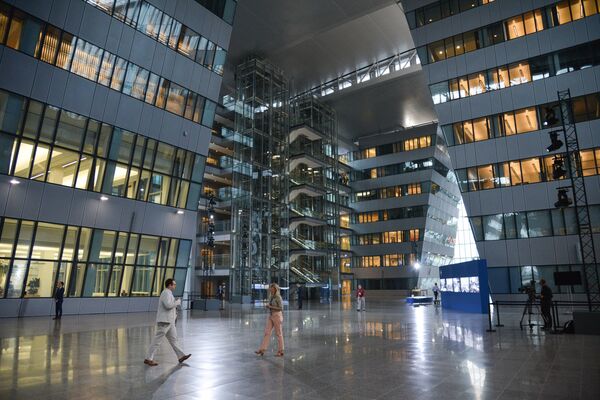 НАТО покушава да сакрије своју смрт НАТО покушава да сакрије своју смрт - Sputnik Србија