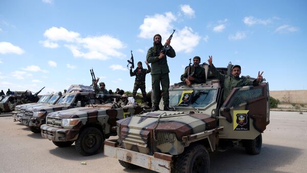 Припадници Либијске националне армије под командом Халифе Хафтара у Бенгазију - Sputnik Србија