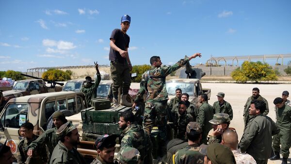 Припадници Либијске националне армије под командом Халифе Хафтара у Бенгазију - Sputnik Србија