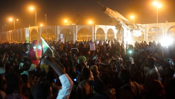 Protesti u Sudanu - Sputnik Srbija