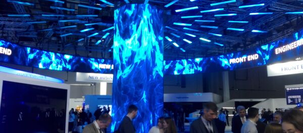 Bleštavi stub dominira sajmom - simbolise nukleranu energiju za miroljubive svrhe Bleštavi stub dominira sajmom - simbolise nukleranu energiju za miroljubive svrhe - Sputnik Srbija