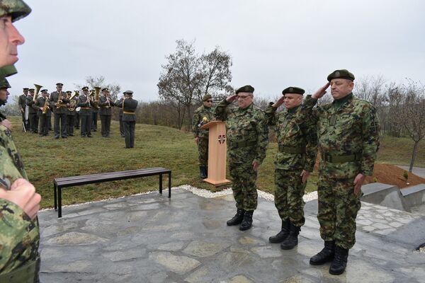 Obeležena 20. godišnjica pogibije pripadnika 78. motorizovane brigade Obeležena 20. godišnjica pogibije pripadnika 78. motorizovane brigade - Sputnik Srbija
