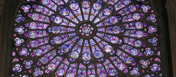Vitraž iz Notr Dama Vitraž iz Notr Dama - Sputnik Srbija