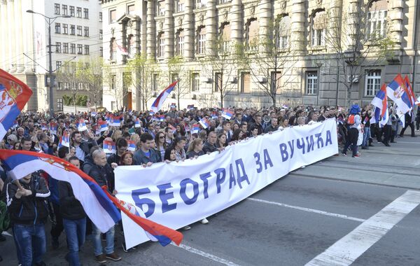 Vučić na skupu „Budućnost Srbije“ poručio: Niko nam neće okaljati obraz! (video) Vučić na skupu „Budućnost Srbije“ poručio: Niko nam neće okaljati obraz! (video) - Sputnik Srbija